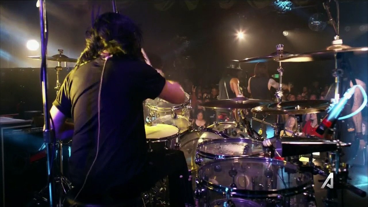Slash ft.Myles Kennedy & The Conspirators - Back From Cali (Live from The Roxy 2014)