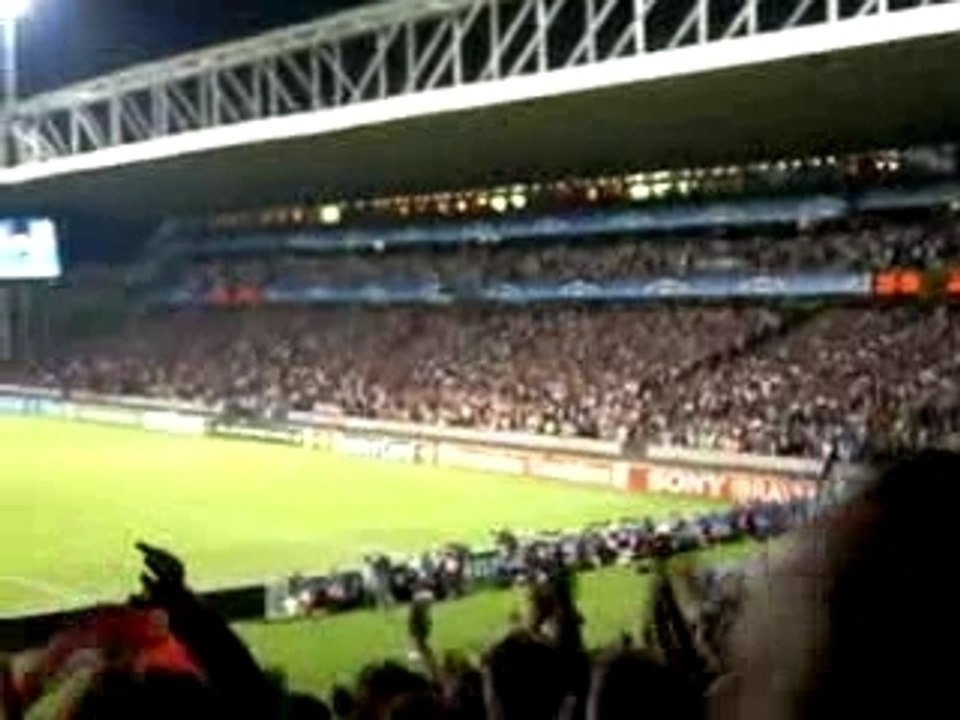 "Qui ne saute pas n'est pas lyonnais"