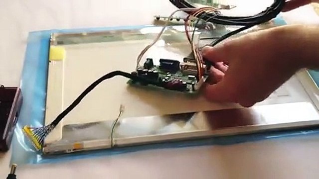 How to Connect Raspberry Pi to a Laptop LCD Panel via LVDS_LCD Controller Board