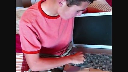 How to replace keys on a laptop