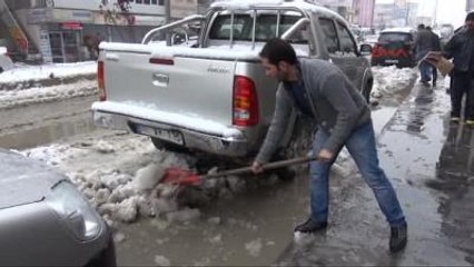 Hakkari, Beyaza Büründü