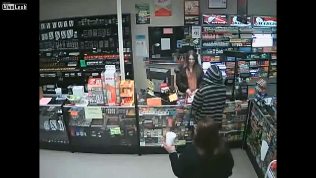 Dunya News - CCTV footage of armed robbery