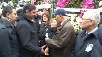 Deniz Gezmiş'in Annesi Son Yolculuğuna Uğurlandı