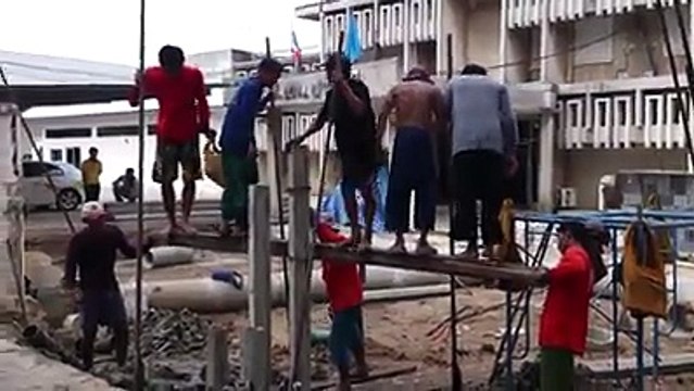 Bunlar kendilerini aşmış kolon dikiyorlar