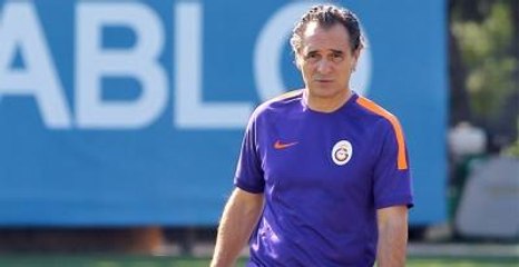 Prandelli, 47 Milyon Euro'luk Futbolcuları Yedek Bıraktı