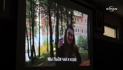 Rusça için ter döken Türk öğrenciler şiirler okudu ve şarkılar söyledi