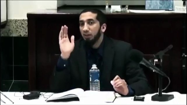 FunnyNouman-Ali-KhanPraying-in-a-public-place-LOL