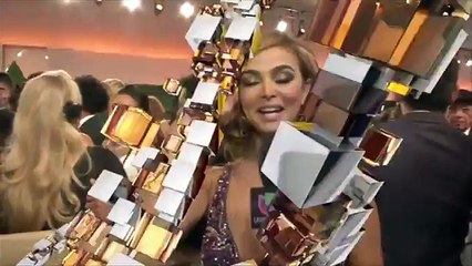 Maite Perroni (@MaiteOficial) En la Alfombra de Latin Grammy