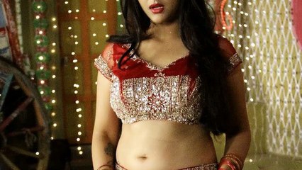 Swetha basu hot navel and thigh exposure