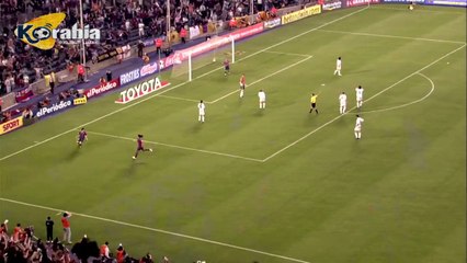 شاهد أول هدف لليو ميسي مع برشلونة