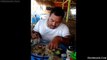 Enramada Nexpa En Caleta De Campo Michoacan Mexico Turista Comiendo Y Musico Guitarrista Cantando