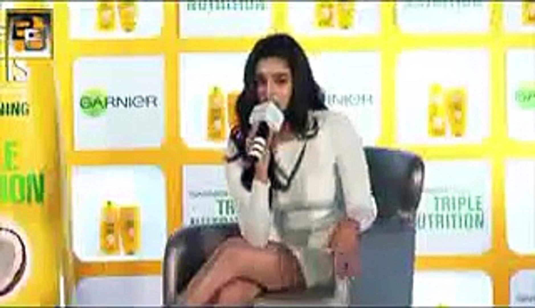 ⁣HOT Alia Bhatt & Shahid Kapoor HOT KISS in Shandaar HOT HOT NEW VIDEOS G1