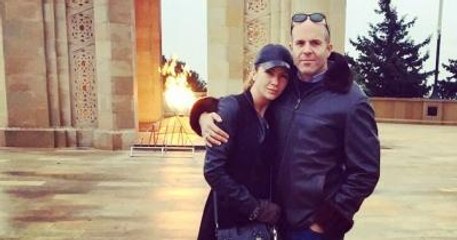 İvana Sert ile Sinan Akman'dan Barış Pozu