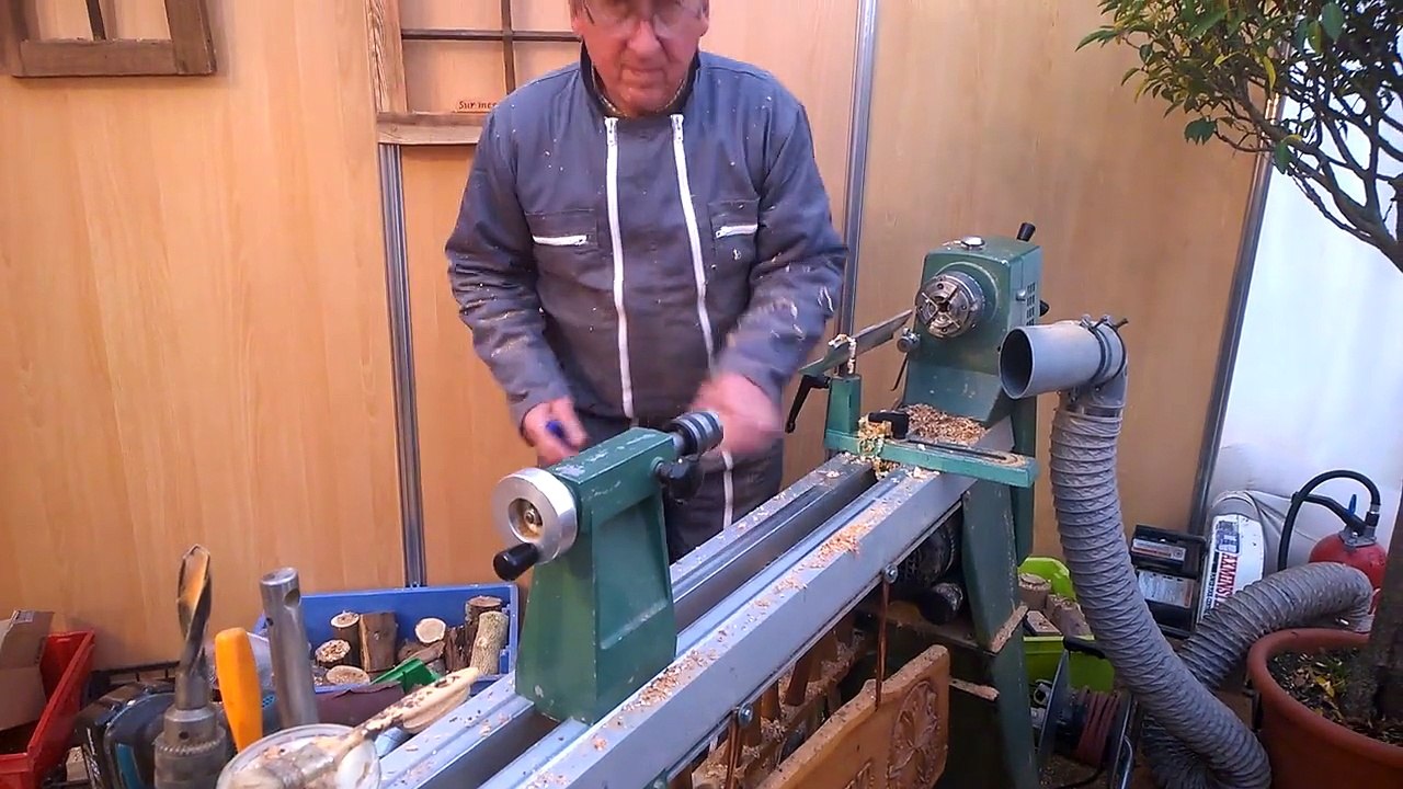 Au FIMM, le tourneur sur bois