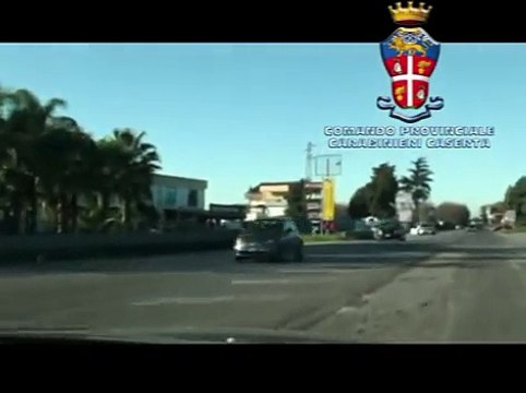 Maddaloni (CE) - Casa di prostituzione in centro estetico, 3 denunce -live- (22.11.14)