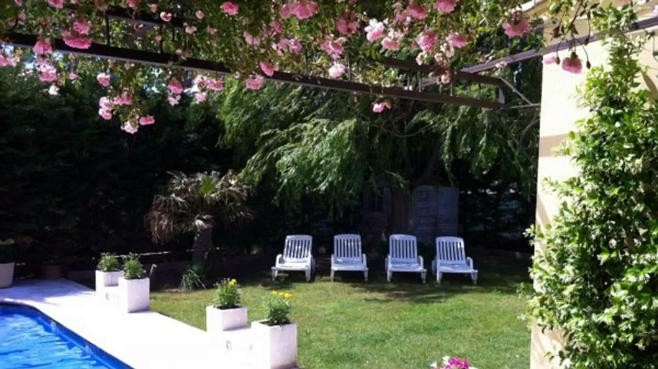 A vendre - Maison/villa - St Etienne Du Gres (13103) - 6 pièces - 150m²