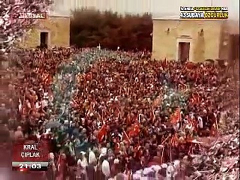 Kral Çıplak. 21.11.2014. Cuma. ( Orhan Bursalı )