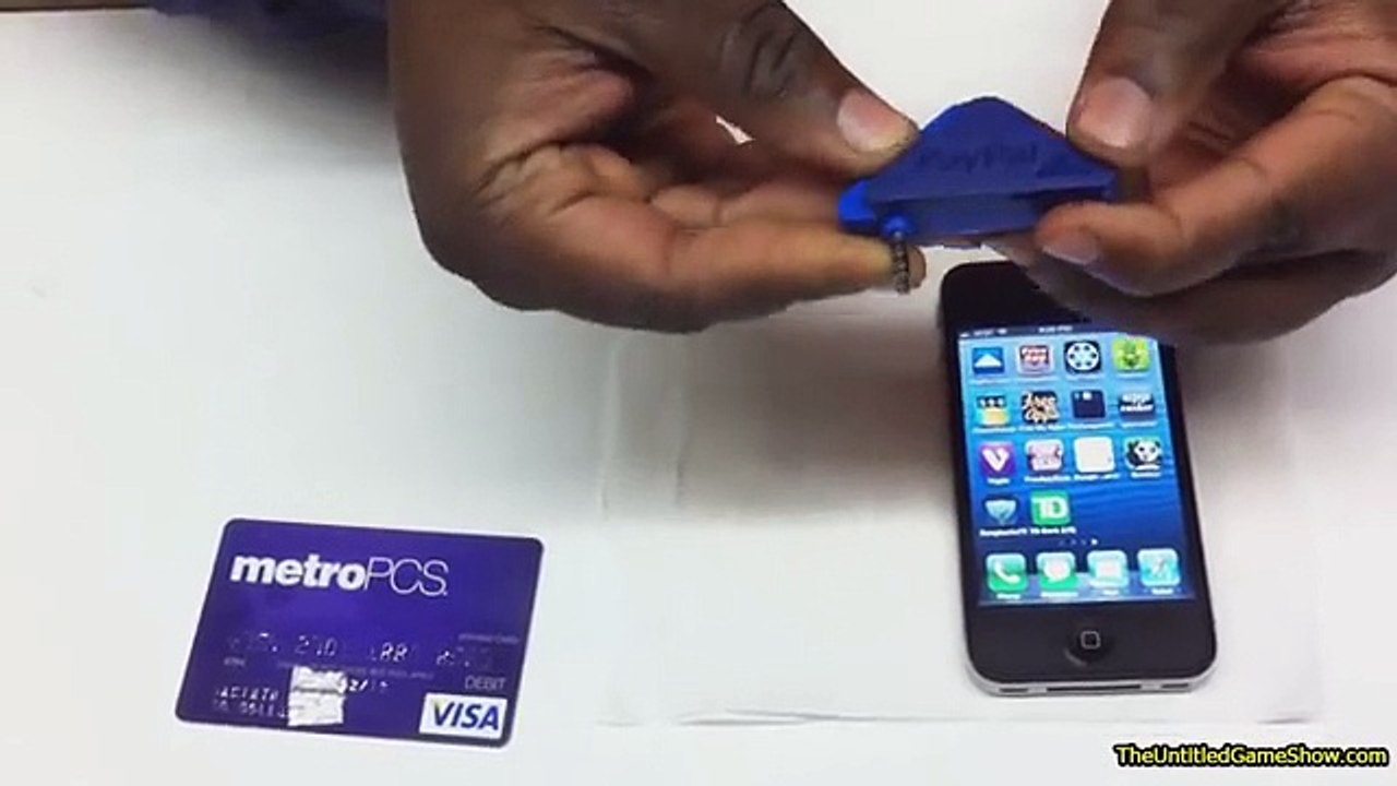 How To Accept Mobile Payments With Paypal & Credit Cards On iPhone & Android using Paypal Here