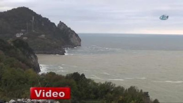 Karadeniz Çamura Bulandı