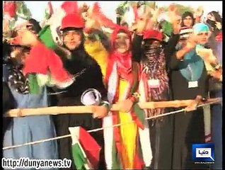 Dunya News - Give me two-thirds majority, I'll change the system: Tahirul Qadri