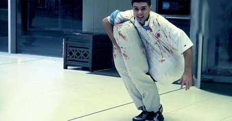 Man Cut in Half (PRANKS GONE WRONG)