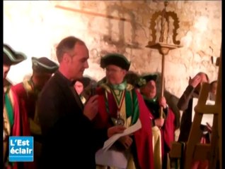 Six ambassadeurs de la prunelle de Troyes