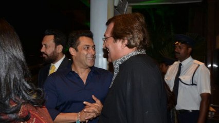 salman ignored bachhans and kapoors in Reception