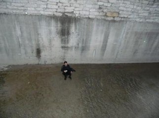 Polisten Kaçan Ehliyetsiz Sürücü, Kuru Dereye Atladı