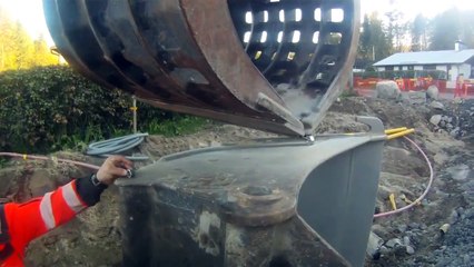 Conheça 'O Rei' das escavadoras