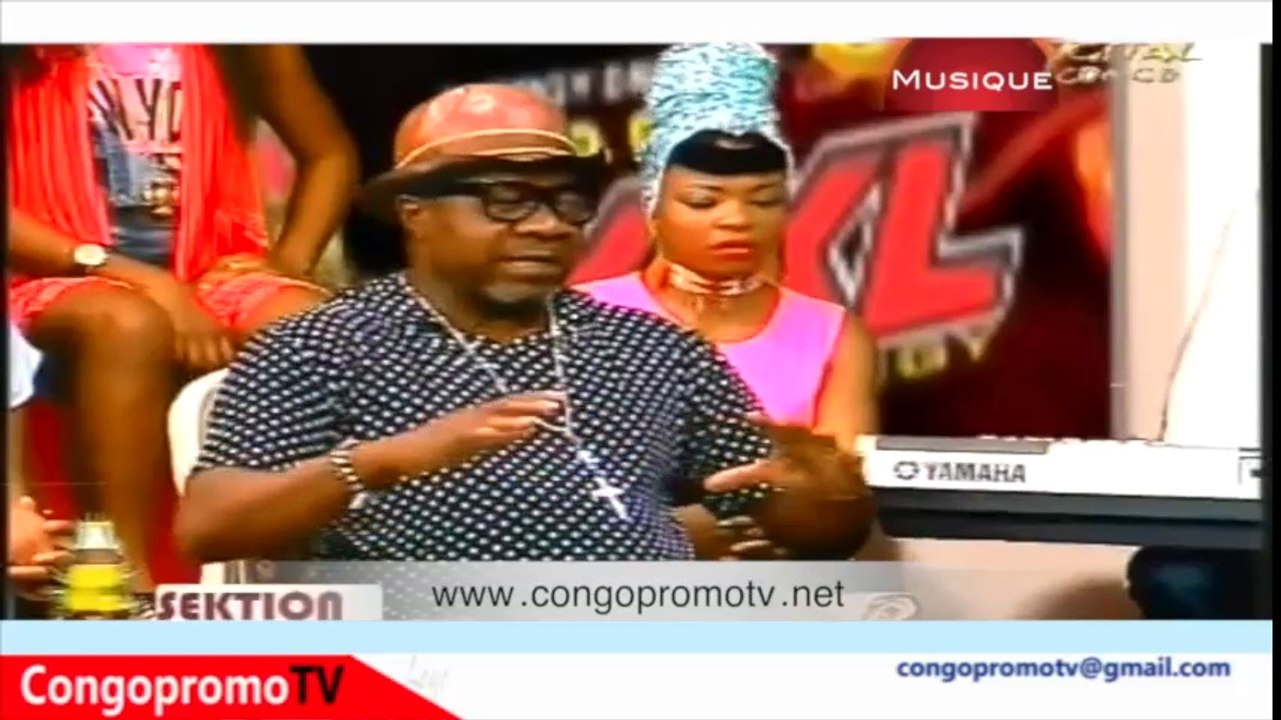 Papa Wemba a amené une chanteuse pour corriger Cindy le coeur avec la vocale de Whitney Houston chez Nati LOKOLE