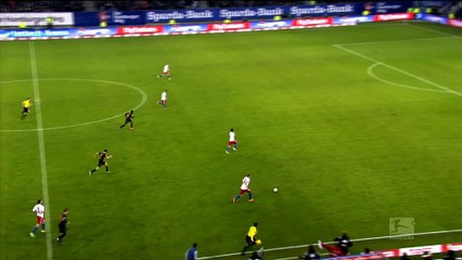 Raphael Wolf saves Tolgay Arslan from a terrible miss