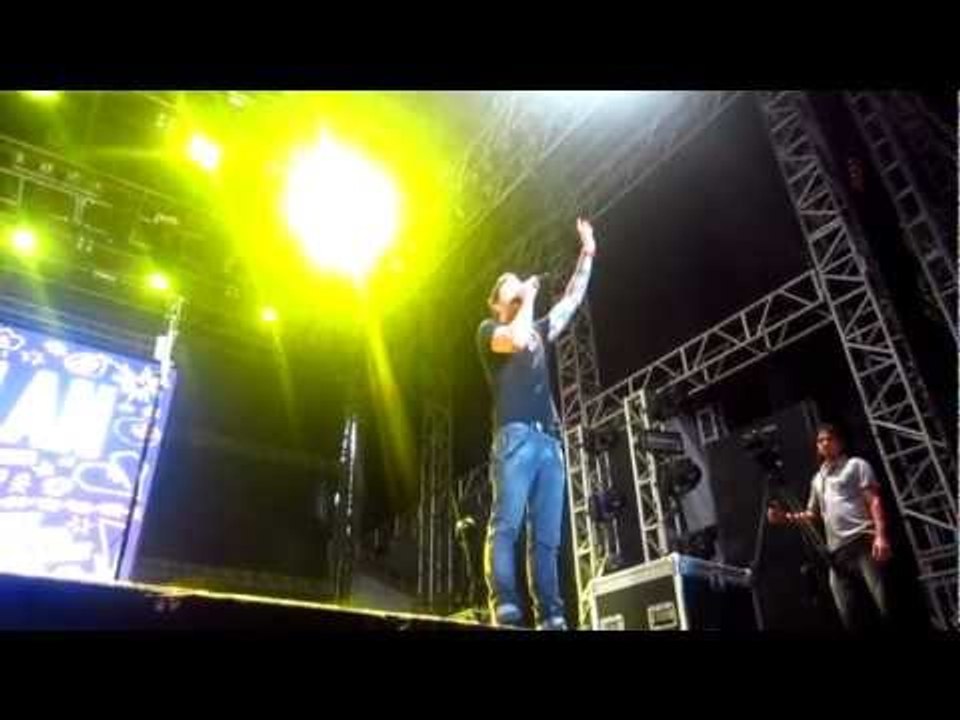 Jump - Simple Plan no Ceará Music 2012