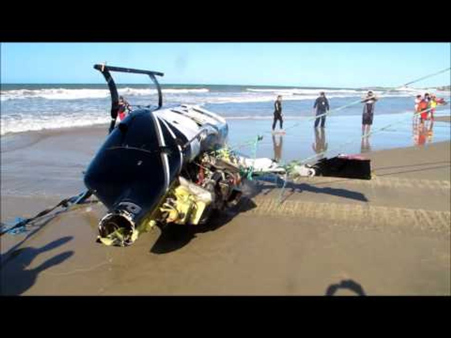 Resgate de helicóptero na Praia do Presídio