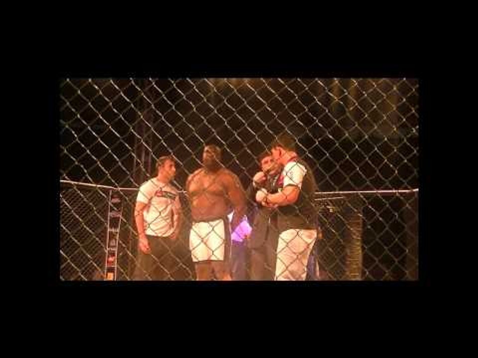 Reencontro entre Bob Sapp e Minotauro   OX MMA Event