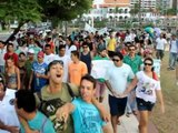 Manifestantes realizam Marcha da Maconha em Fortaleza