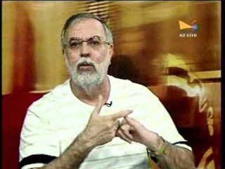 TREM BALA NA TV 2204A