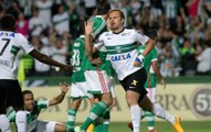Palmeiras perde para o Coxa e se complica no Brasileirão