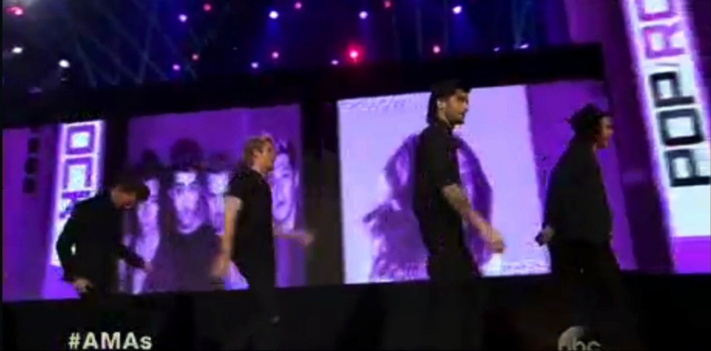 One Direction WIN AMA's - One Direction American Music Awards