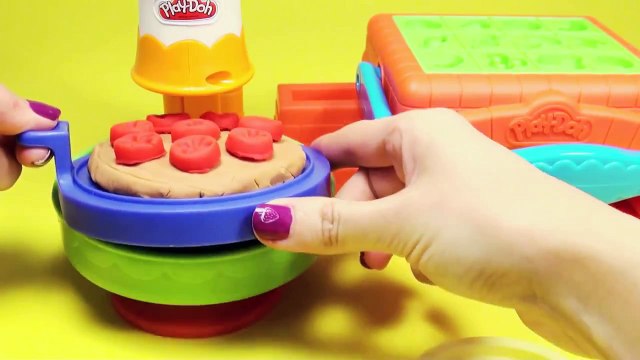 Play Doh Cookie Monster Letter Lunch cooks pizza in its own Playdough Meal Making Kitchen Playset