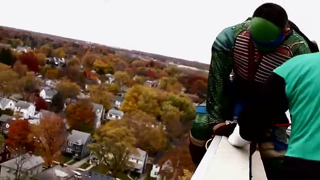 Membres du SWAT deviennent les super-héros des enfants malades