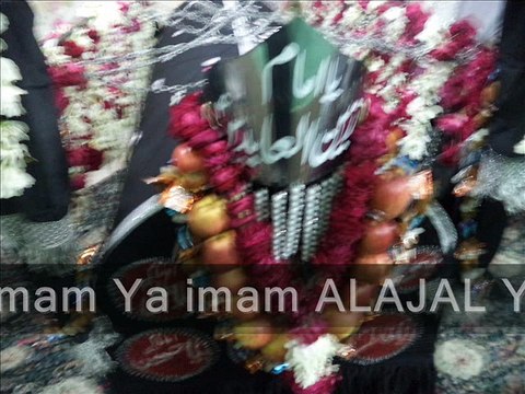 (Mojza) 25 Muharam imam sajjad ki shahadat k sil sily main Imam bargah bangish colony RWP main noha khuwani k duran Jhola-e- Ali Asghar A.S jis ki chadar Sufaid thi or wo Sheeshy k room main band tha Achanak khon sy bhar gaya Karamat ki tasweer ap k samn