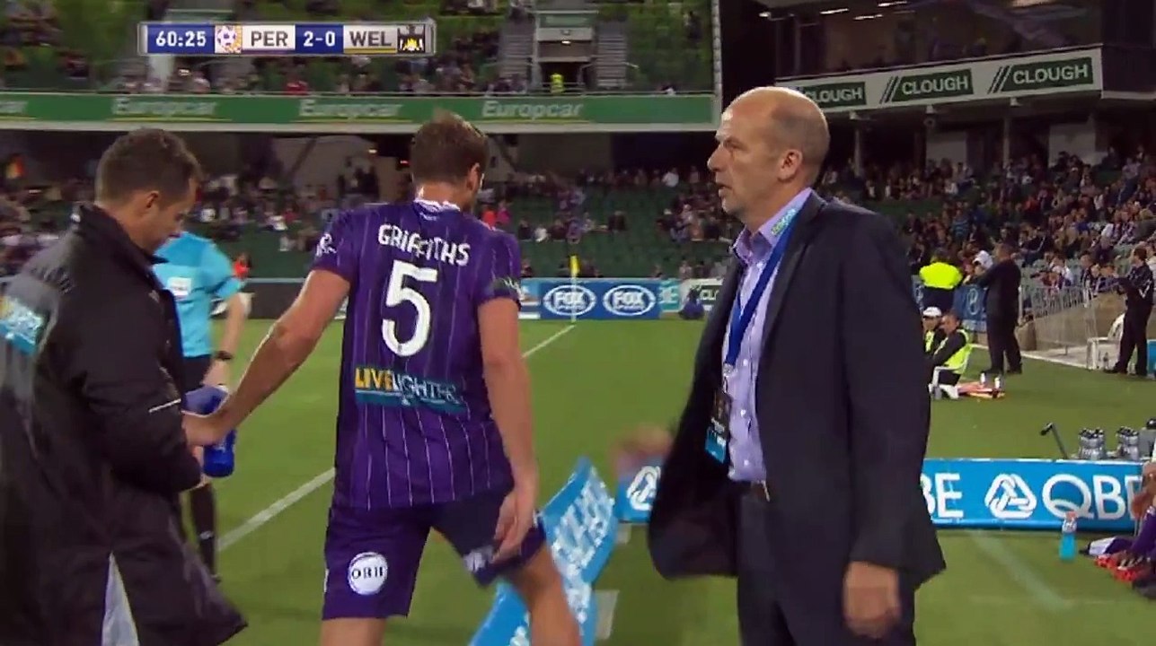 Carton rouge le plus rapide (17 secondes) par Zadkovich