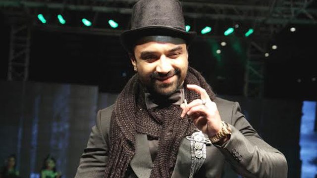 Ajaz Khan Walks The Ramp For Suveera @ Madame Style Week 2014 !
