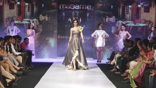 Bruna Abdullah & Darshan Kumaar Walks For Dev Sood @ Madame Style Week 2014 !