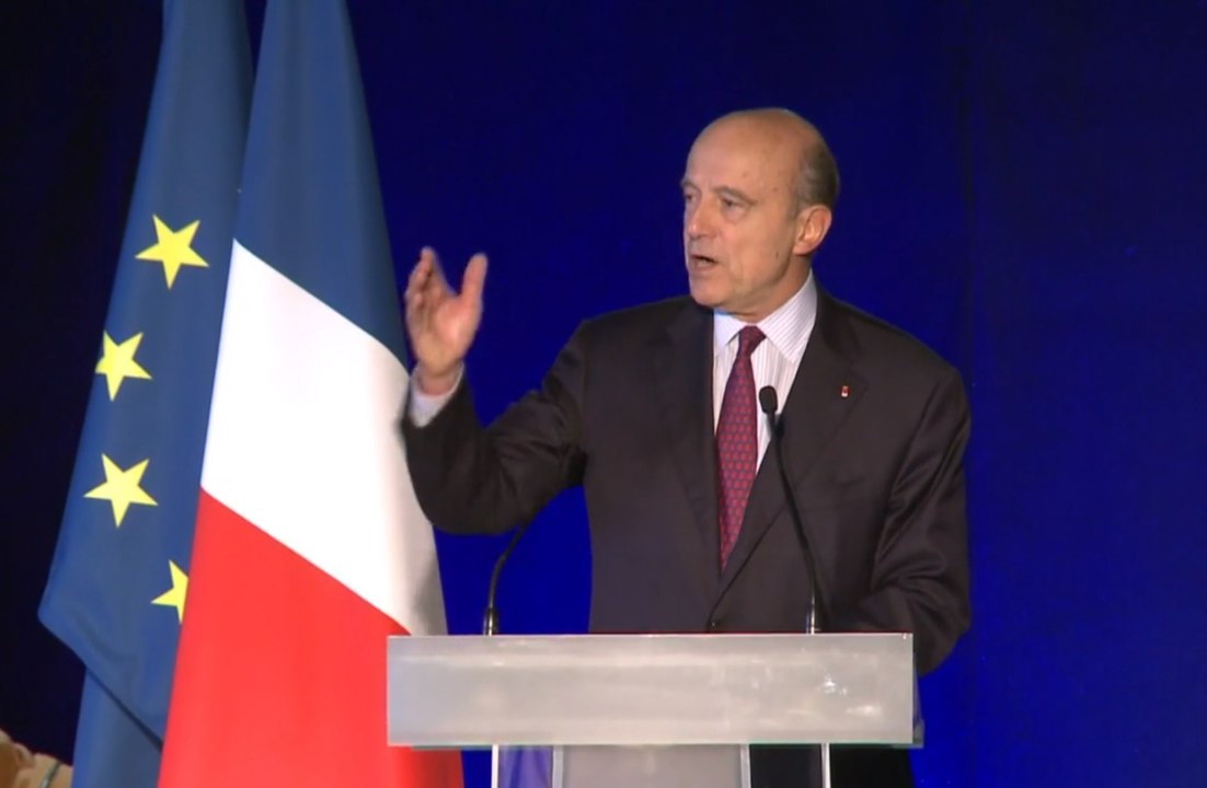 Alain Juppé hué lors d'un meeting UMP à Bordeaux