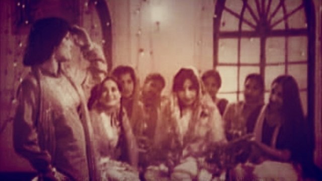 Gulnar Begum - Pa Taza Yara Zama Da Zra Chaman De