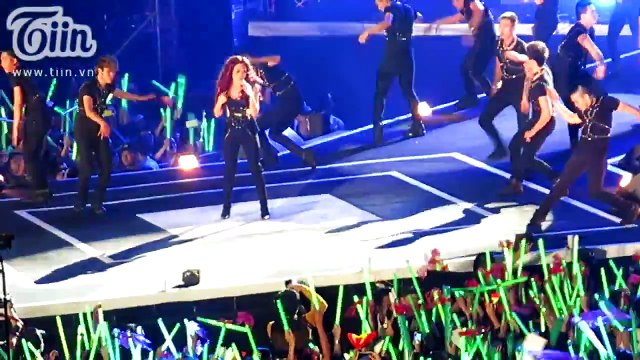 Trắng Đen - Mỹ Tâm Live Concert Tour HeartBeat Hà Nội [23112014]