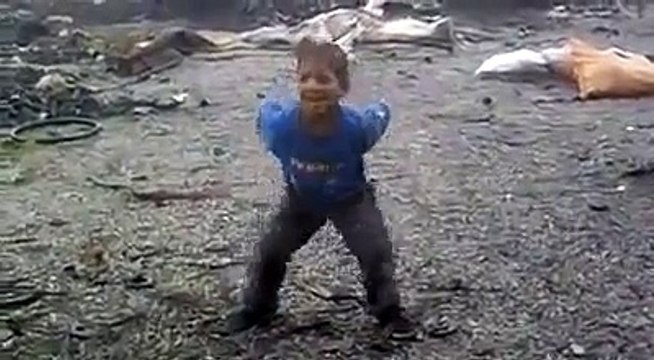 Çocuktan müthiş Oyun Havası !!! Oyun Havası Böyle Oynanır )