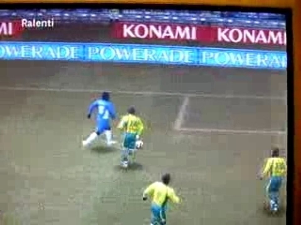 retournée acrobatique et but de ballack