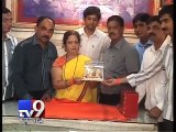 Shivsena leaders to honour Arvind Bhosale with golden chappals, Mumbai - Tv9 Gujarati